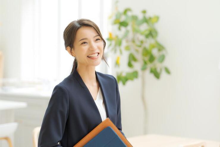 仲介会社・調査会社は活用すべき？メリットとデメリット